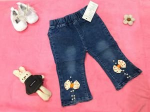 Celana Anak Perempuan